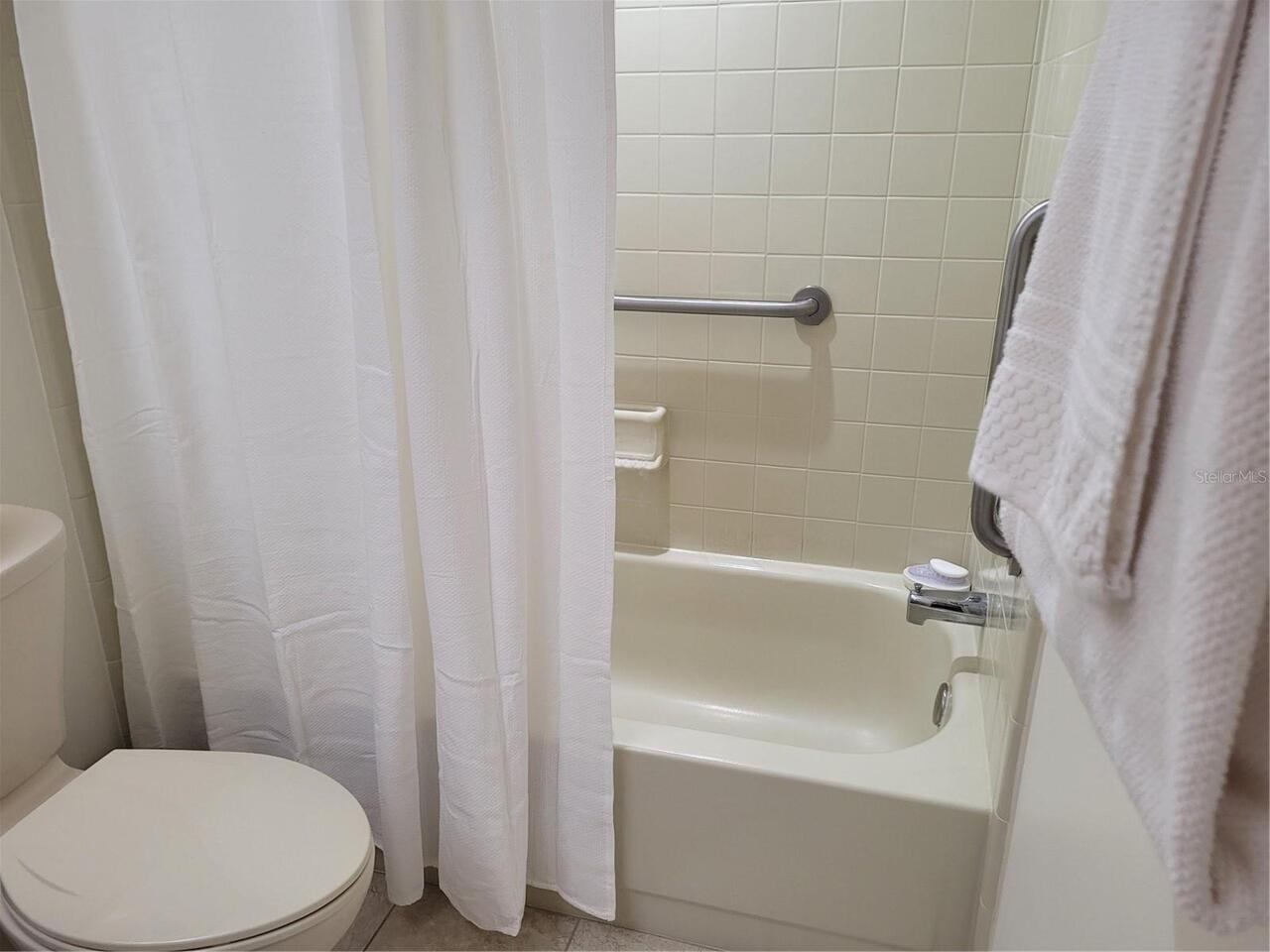 Listing Photo 16