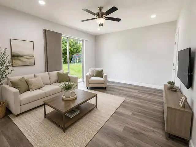 Listing Photo 9
