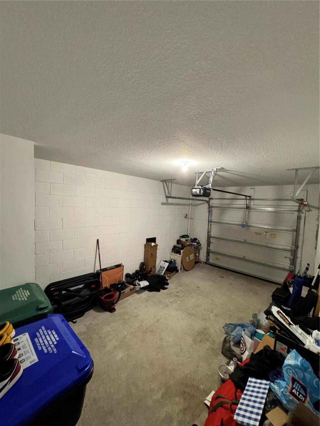 Listing Photo 9