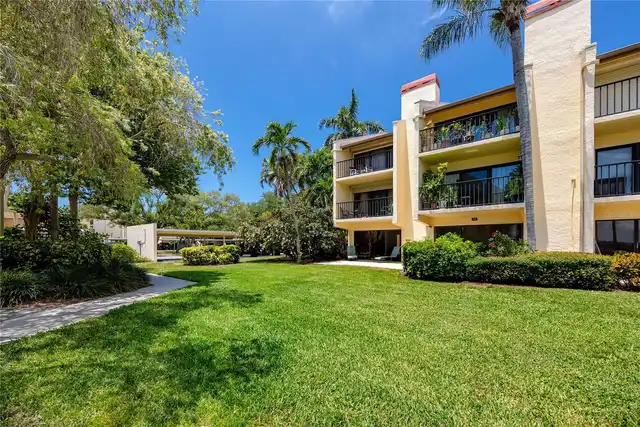 Listing Photo 43