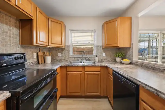 Listing Photo 7