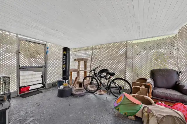 Listing Photo 23