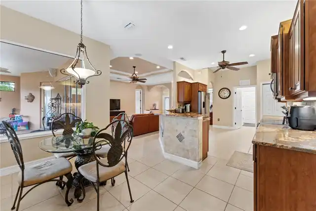 Listing Photo 17