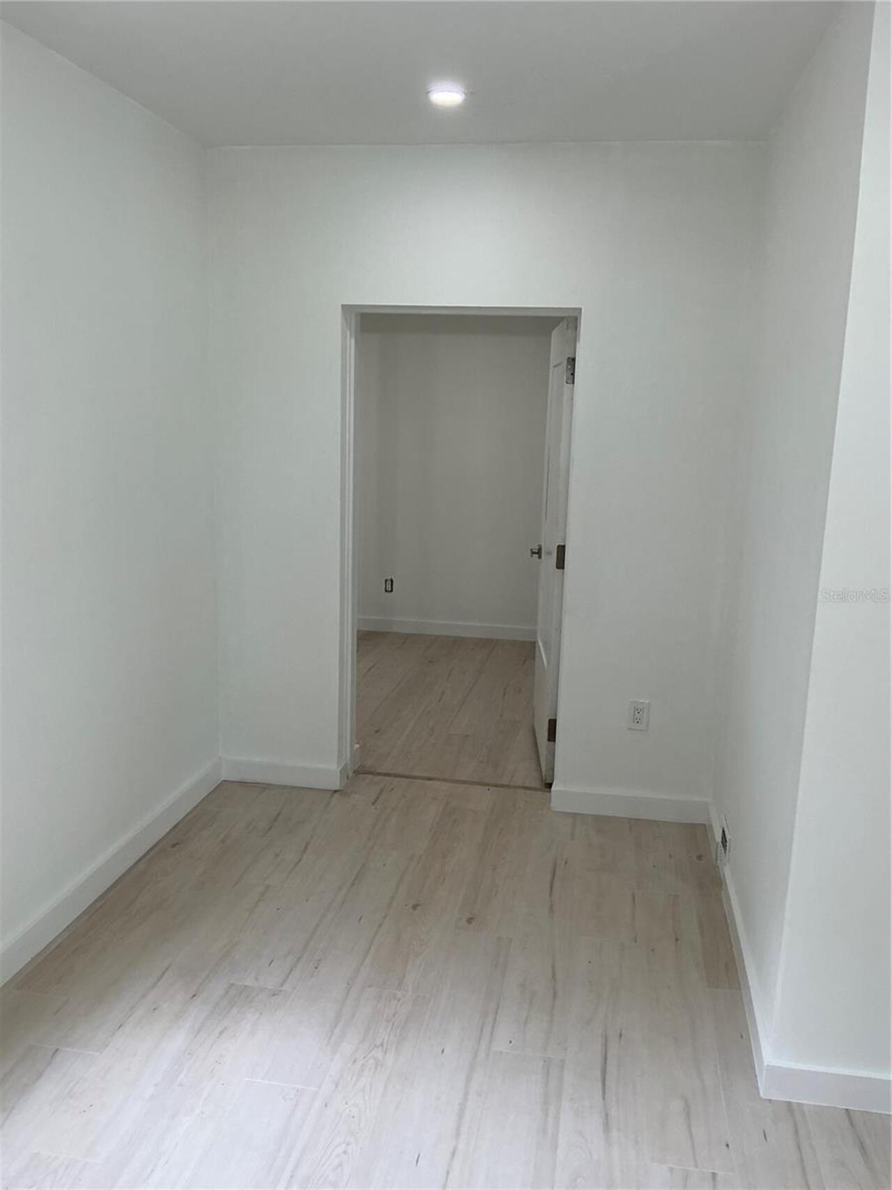 Listing Photo 37