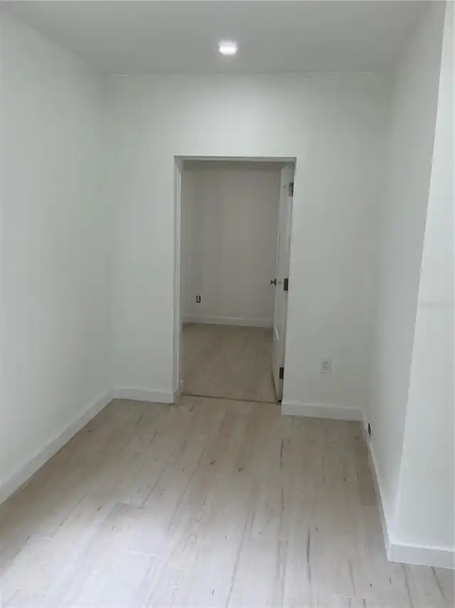 Listing Photo 37