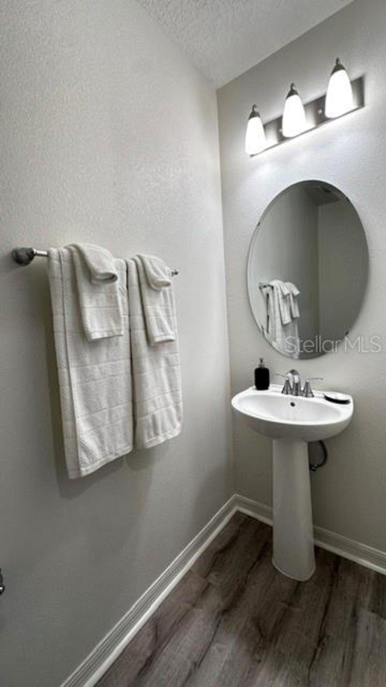 Listing Photo 12