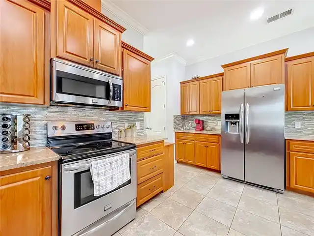 Listing Photo 32