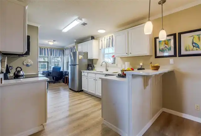 Listing Photo 10