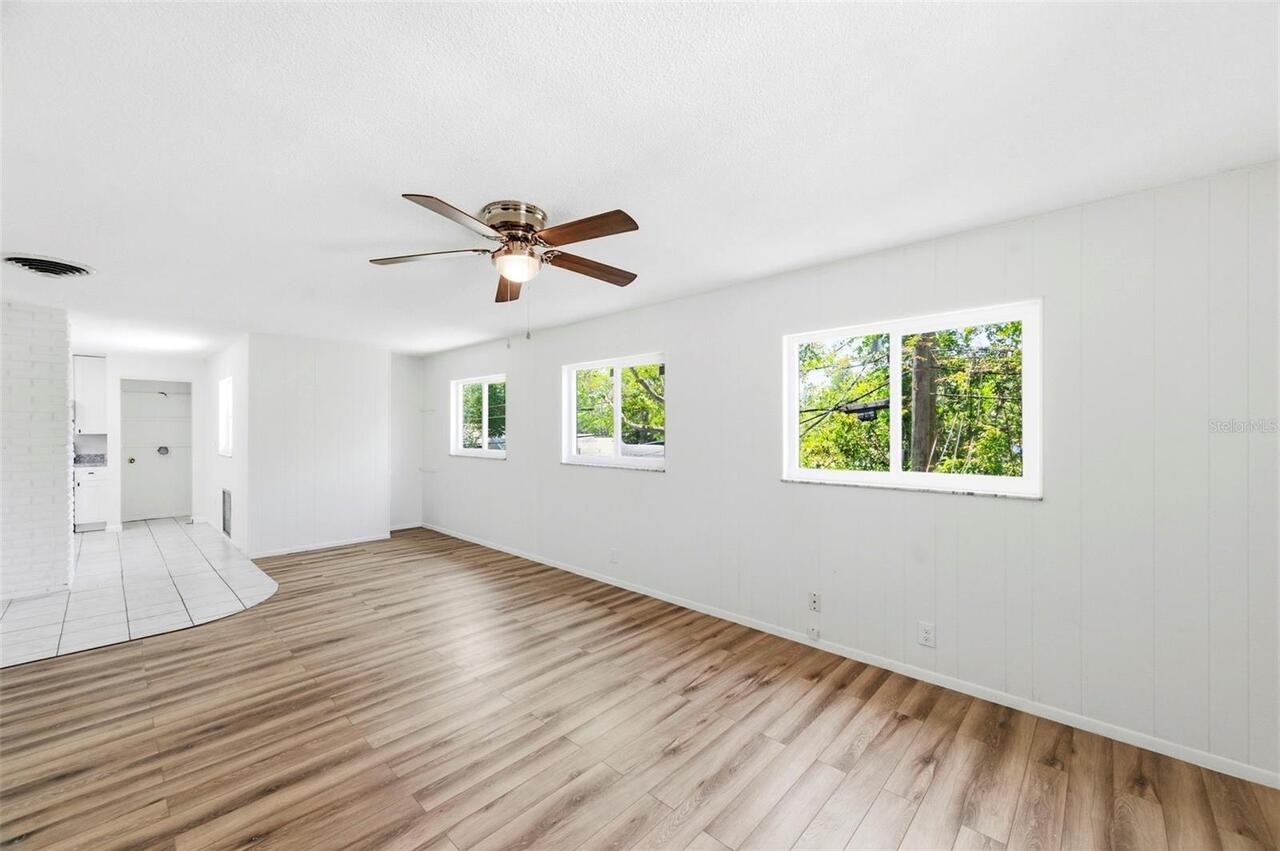Listing Photo 9