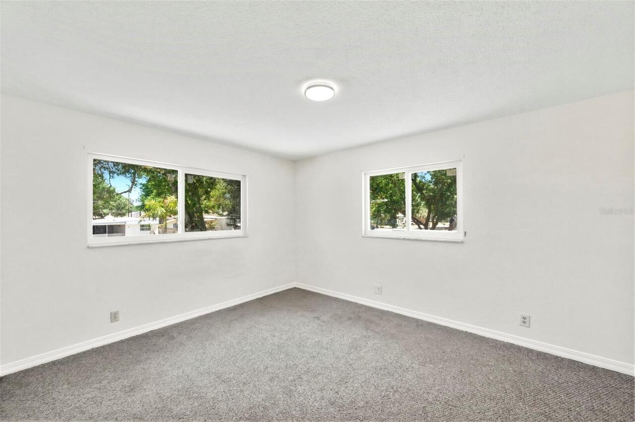 Listing Photo 28