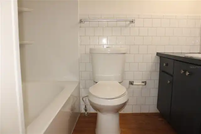 Listing Photo 10