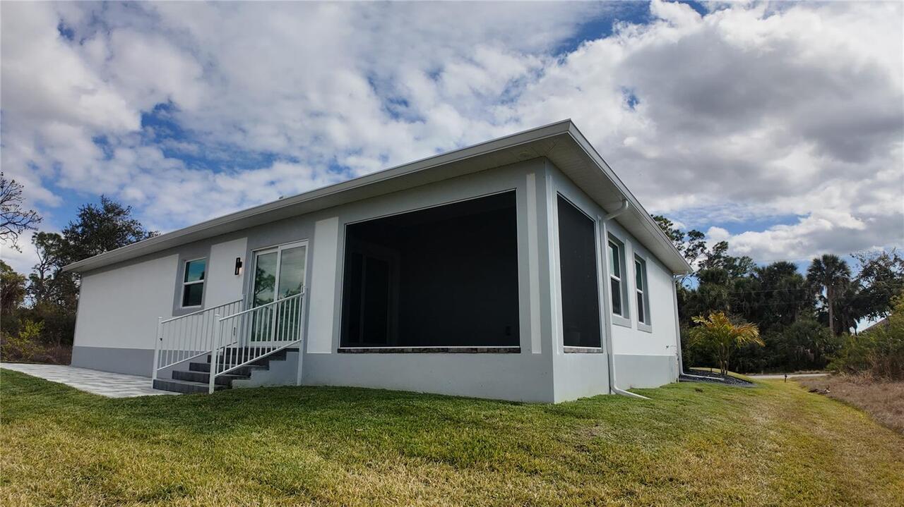 Listing Photo 10