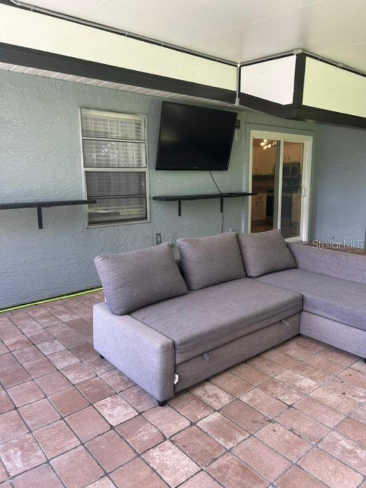 Listing Photo 8