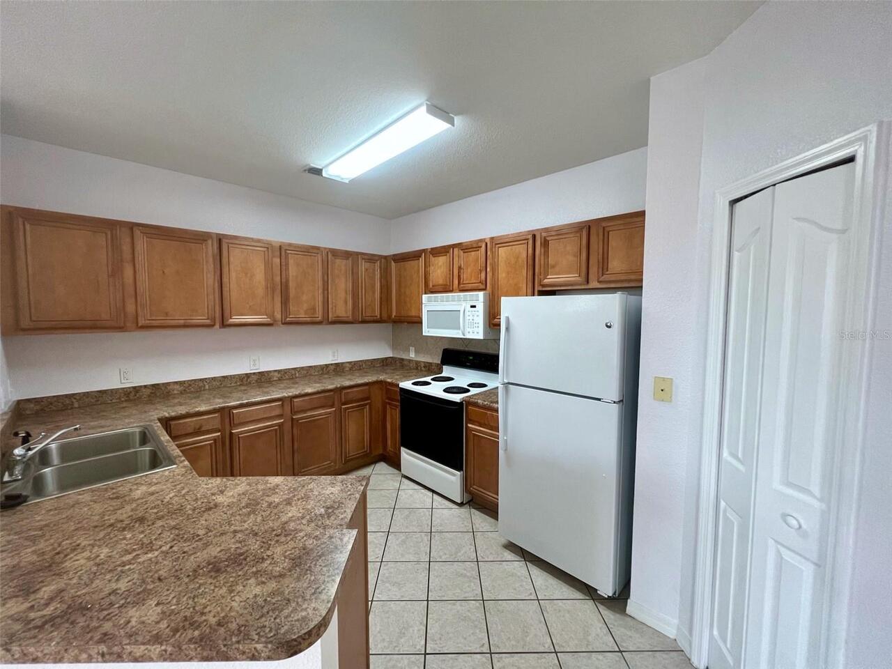 Listing Photo 7