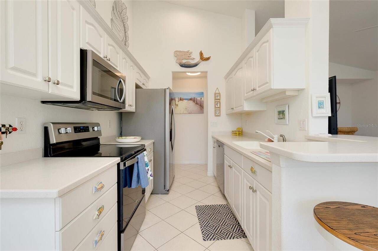 Listing Photo 12