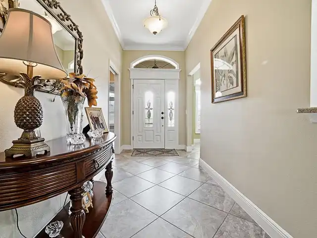 Listing Photo 12