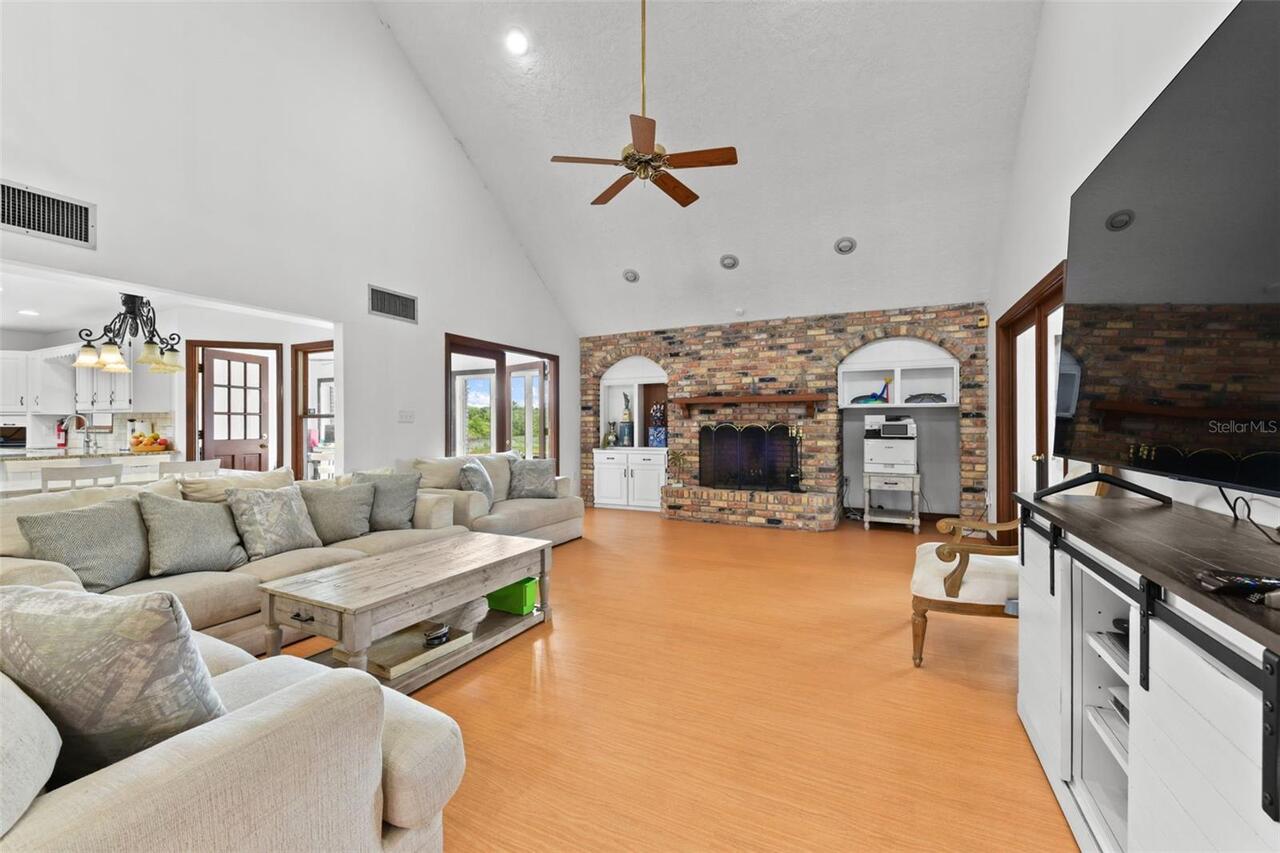 Listing Photo 22