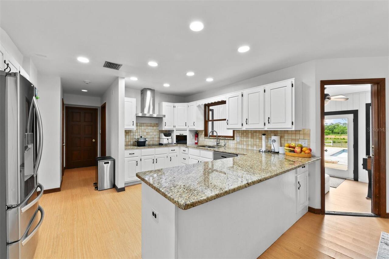 Listing Photo 28