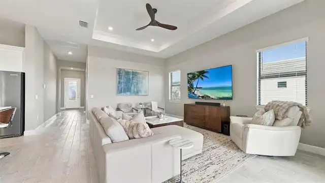 Listing Photo 15
