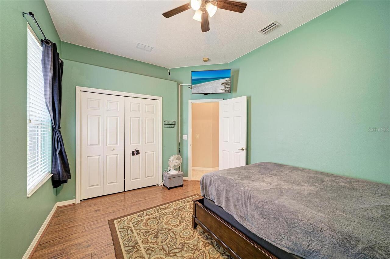 Listing Photo 18