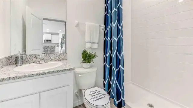 Listing Photo 9