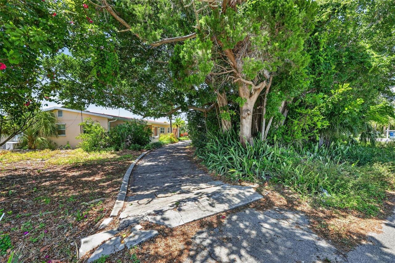 Listing Photo 43
