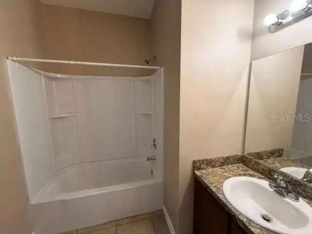 Listing Photo 12