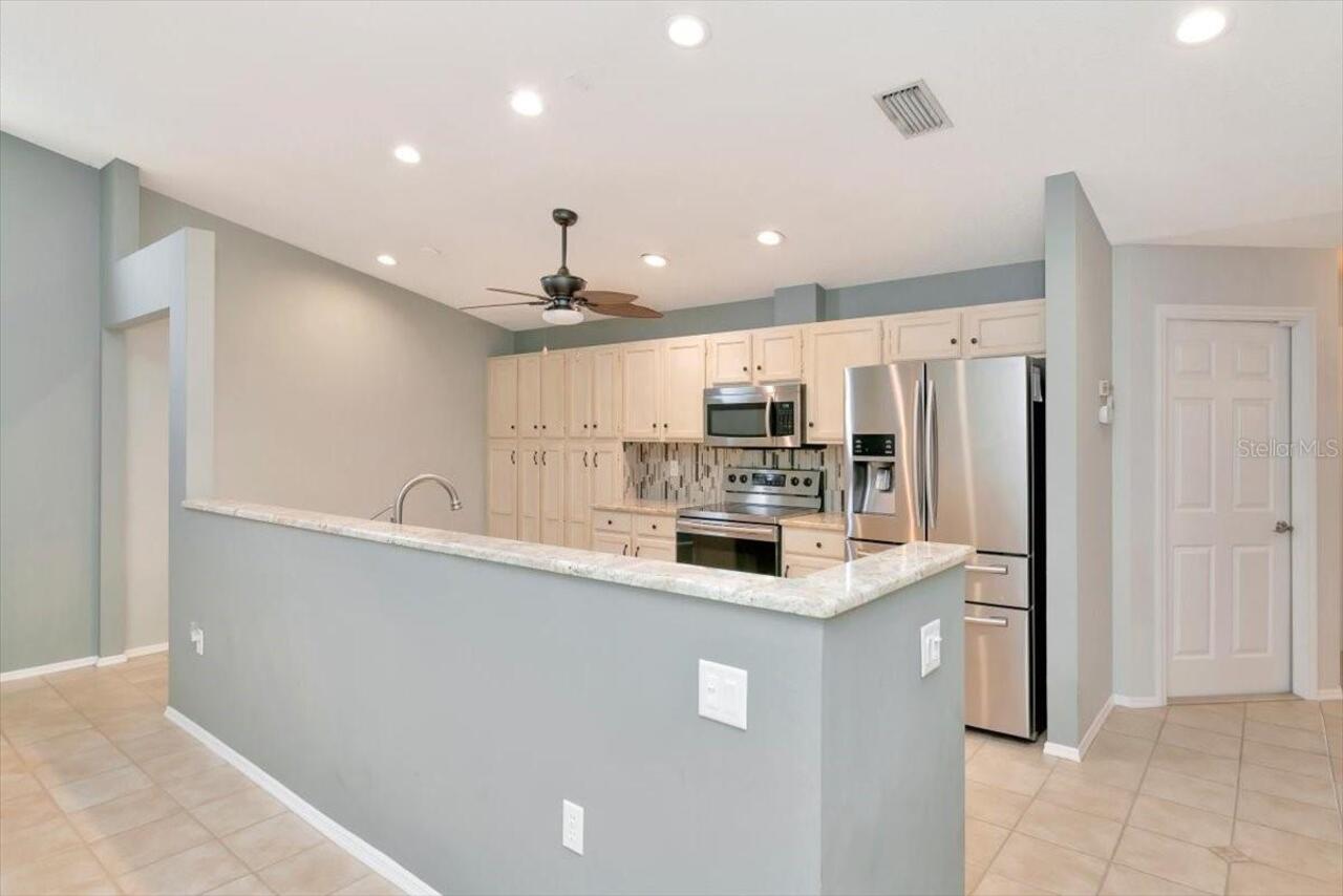 Listing Photo 14