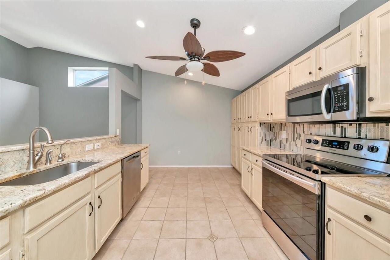 Listing Photo 17