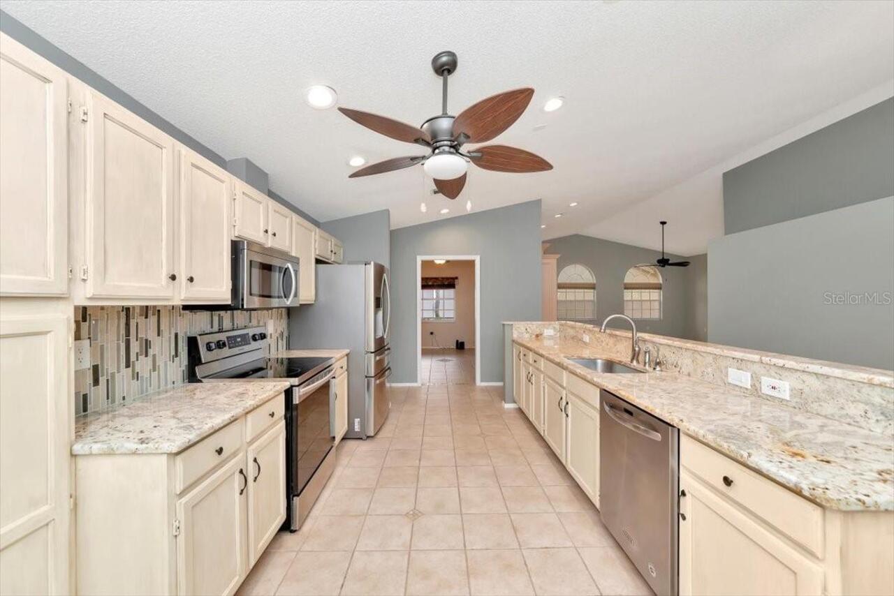 Listing Photo 18