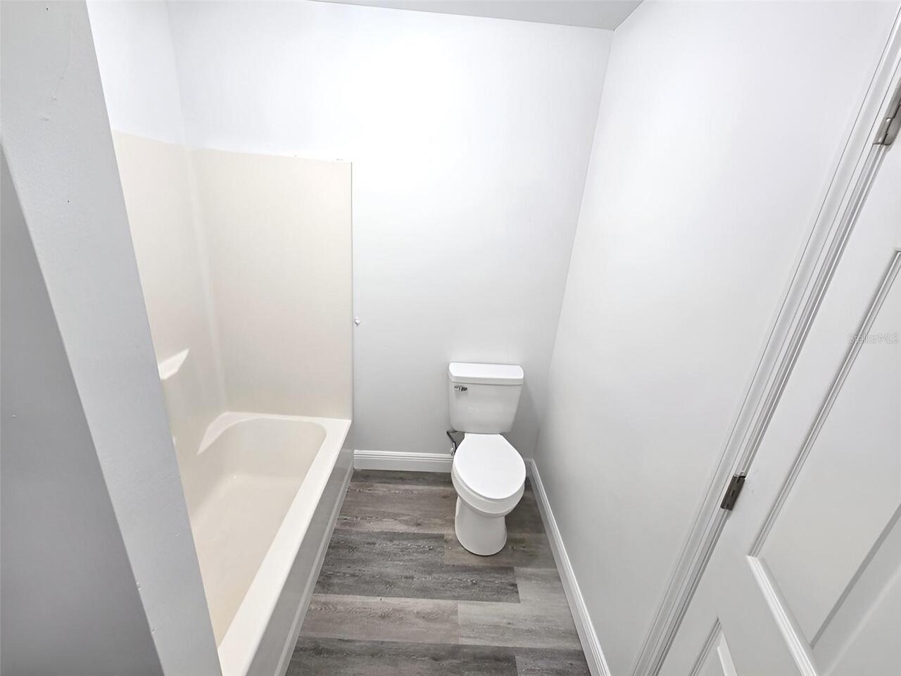 Listing Photo 14