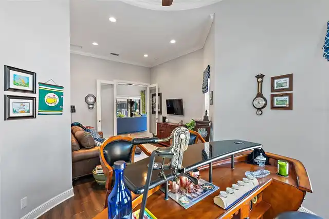 Listing Photo 17