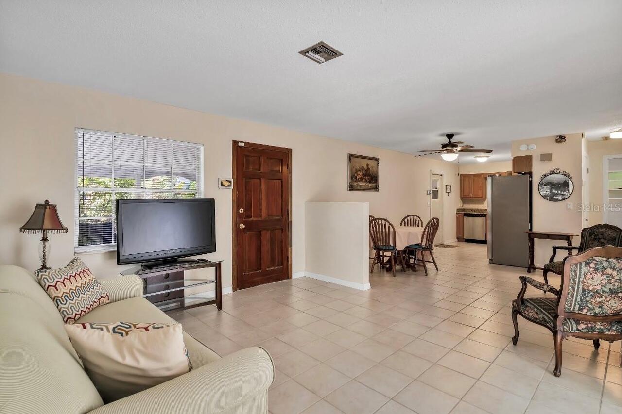 Listing Photo 7