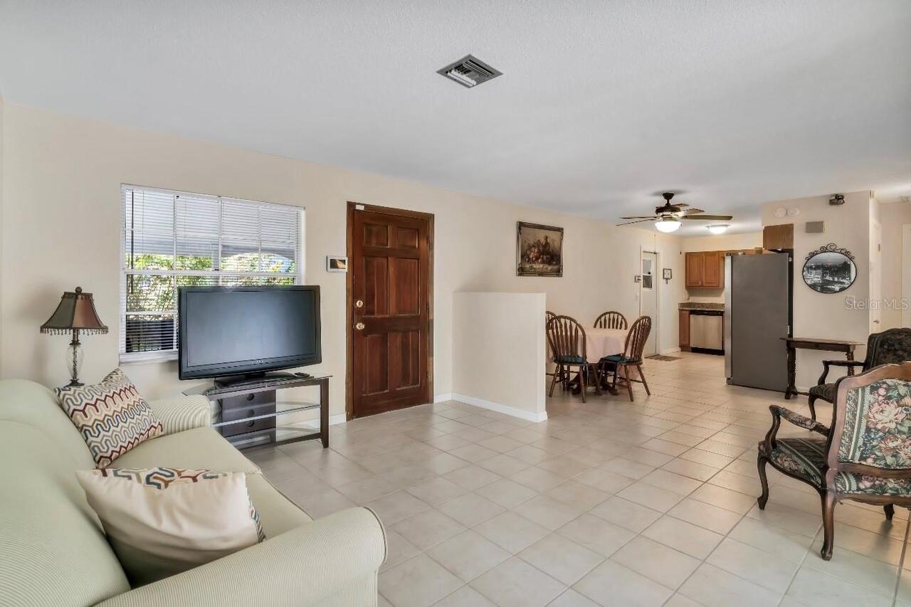 Listing Photo 9