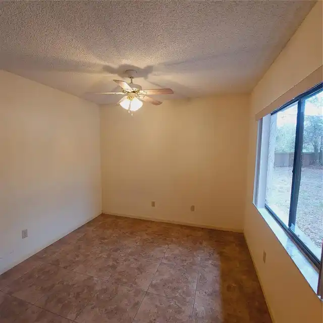 Listing Photo 22