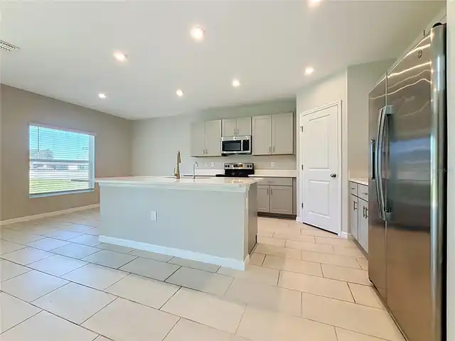 Listing Photo 11