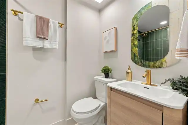 Listing Photo 17