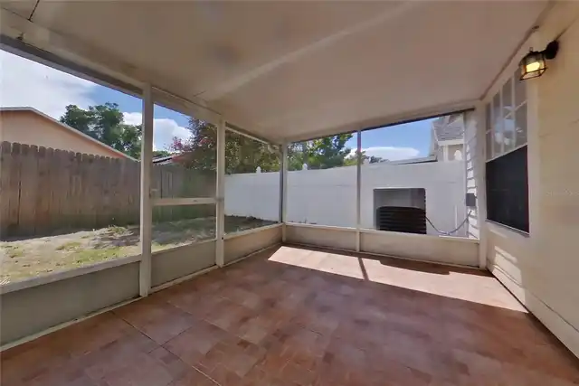 Listing Photo 14