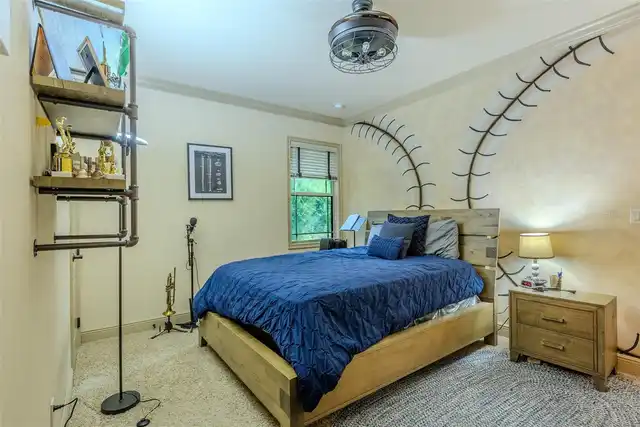 Listing Photo 18