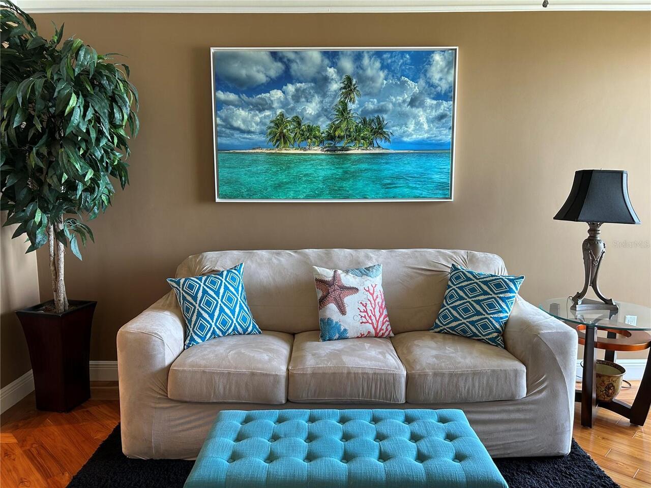 Listing Photo 8