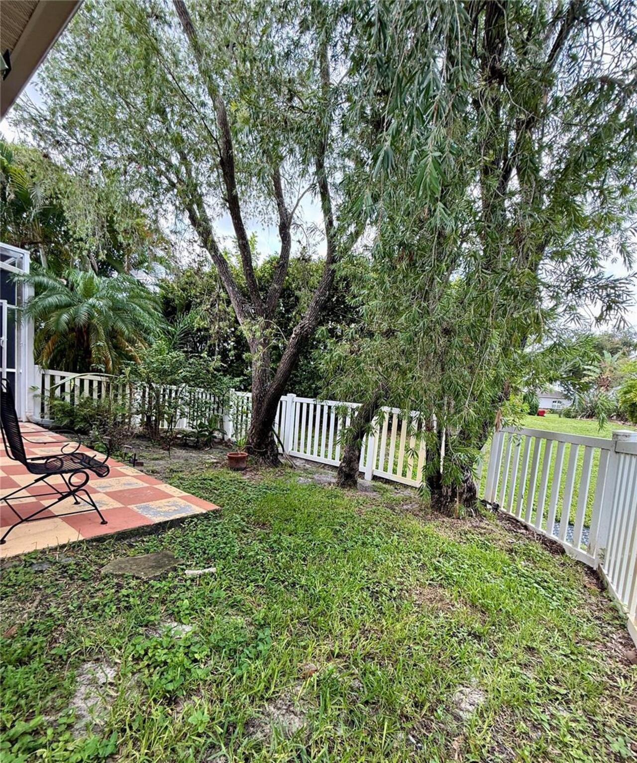 Listing Photo 10