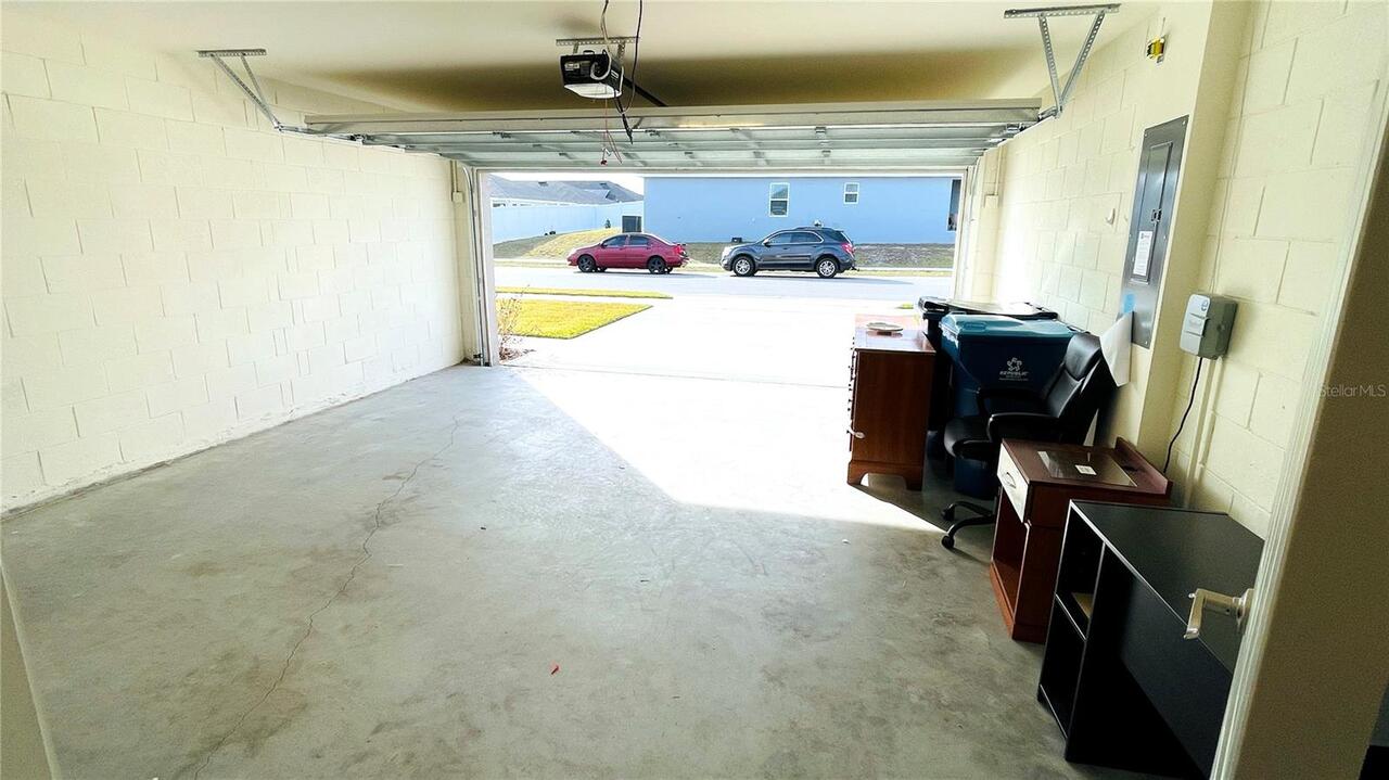 Listing Photo 12