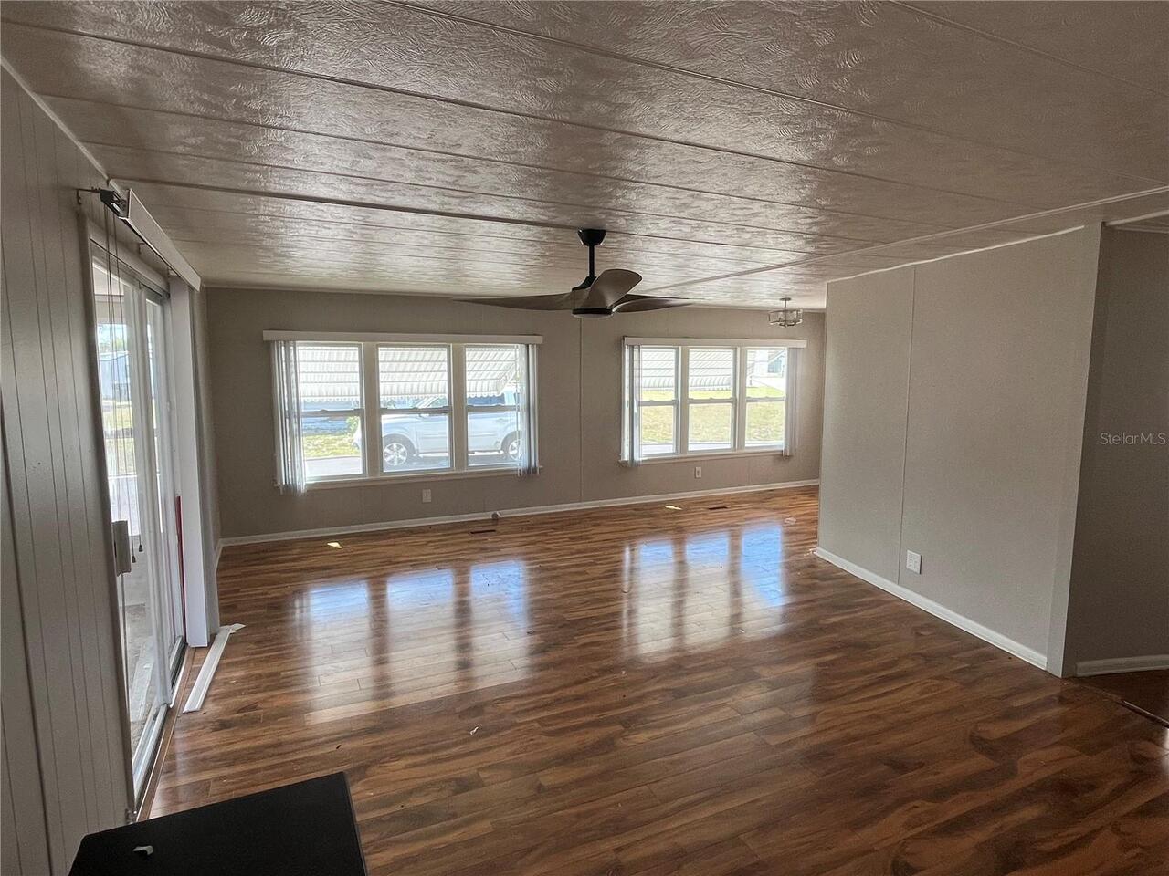 Listing Photo 8