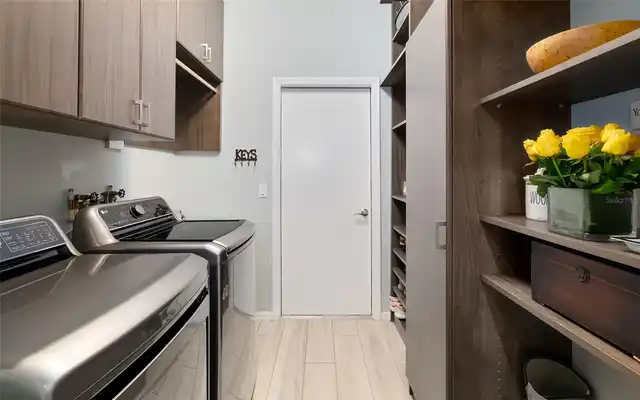 Listing Photo 15
