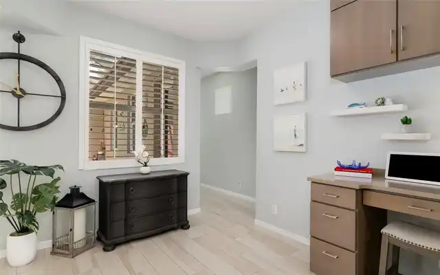 Listing Photo 17
