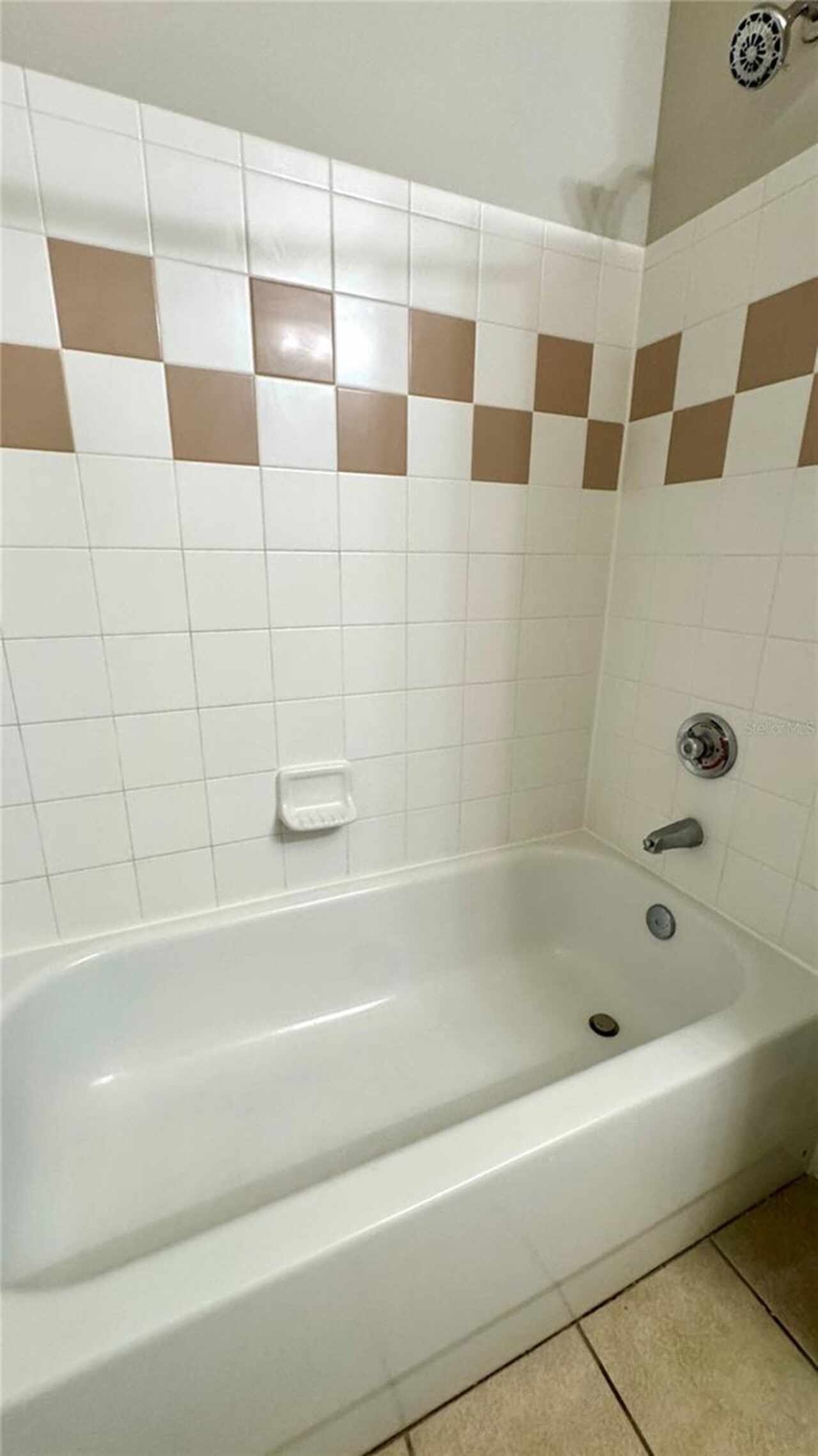 Listing Photo 14