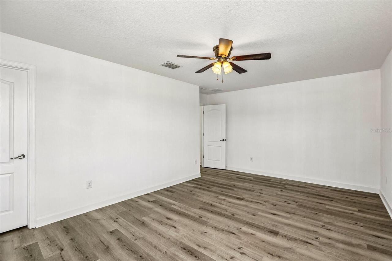 Listing Photo 38