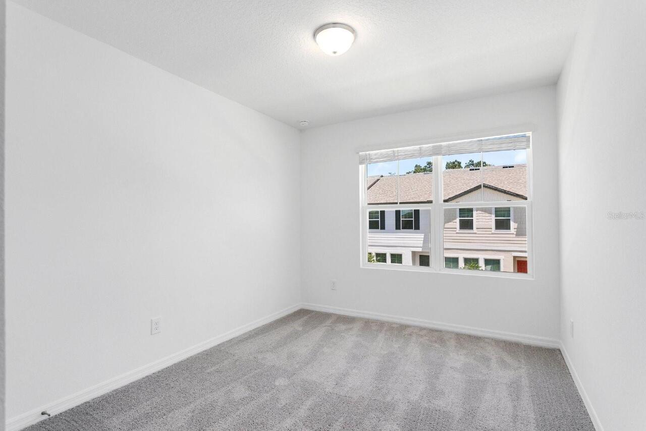 Listing Photo 14
