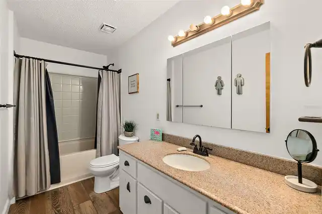 Listing Photo 13