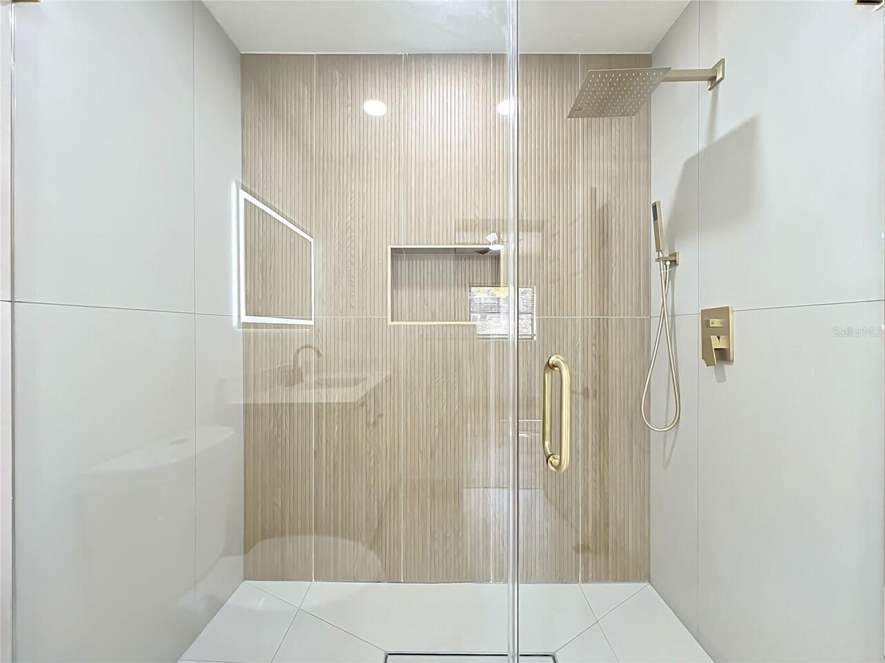Listing Photo 28